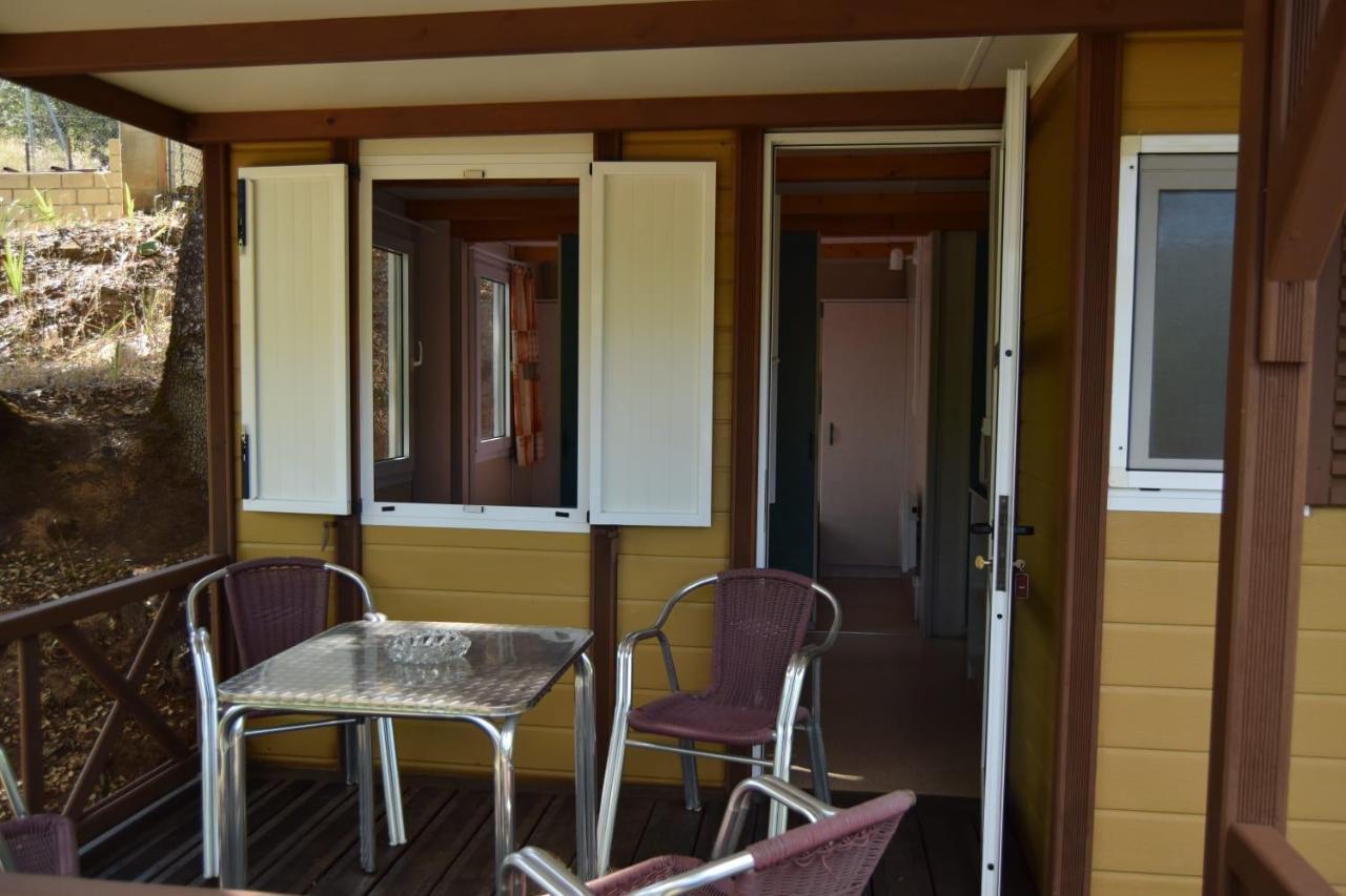 Bungalows, Camping Vega De Francia Sotoserrano Eksteriør billede