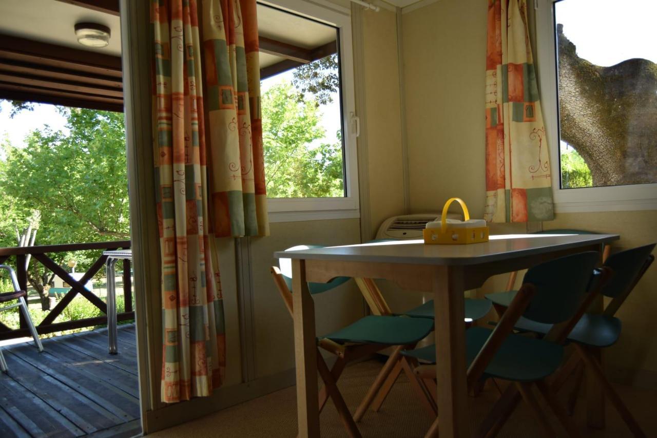 Bungalows, Camping Vega De Francia Sotoserrano Eksteriør billede