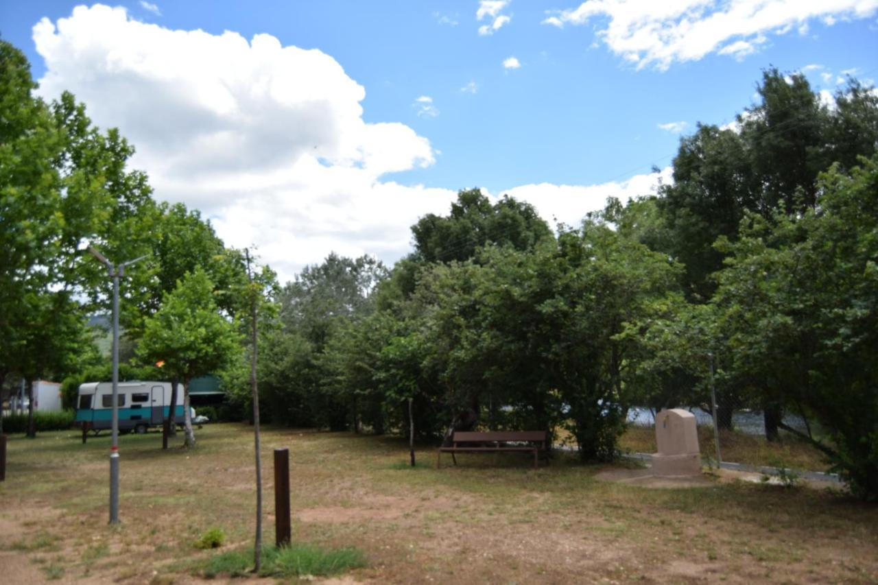 Bungalows, Camping Vega De Francia Sotoserrano Eksteriør billede