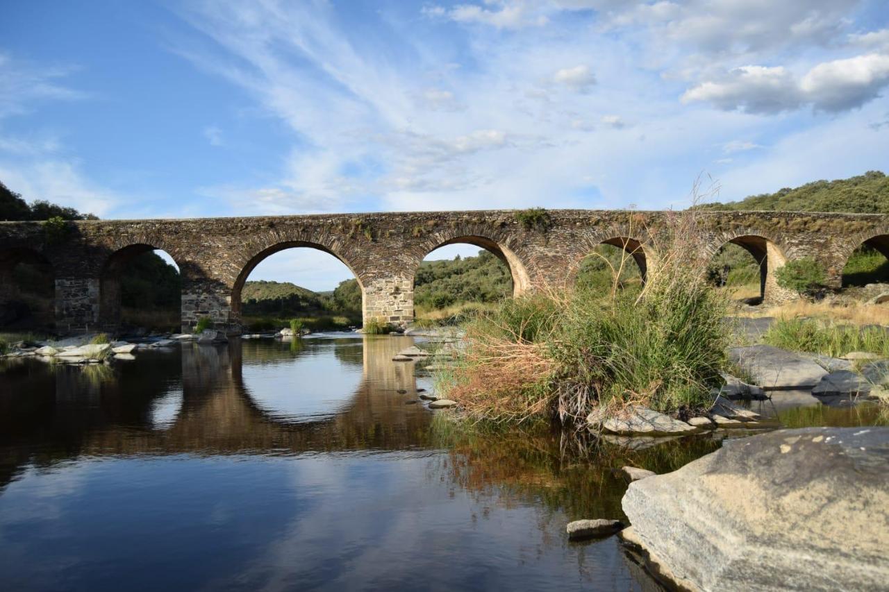 Bungalows, Camping Vega De Francia Sotoserrano Eksteriør billede