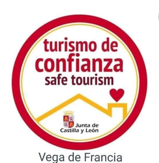 Bungalows, Camping Vega De Francia Sotoserrano Eksteriør billede