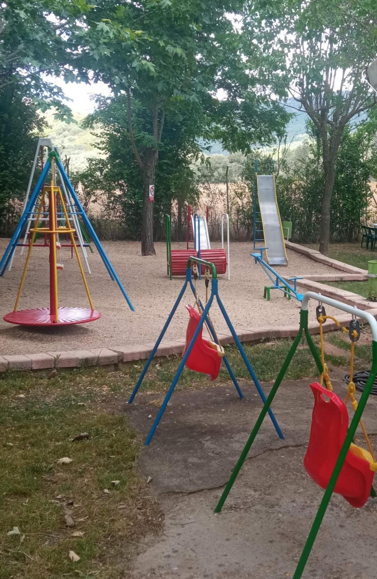 Bungalows, Camping Vega De Francia Sotoserrano Eksteriør billede